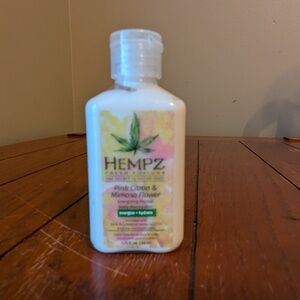 Hempz Pink Citron & Mimosa Flower Energizing Herbal Body Moisturizer 2.25 oz.